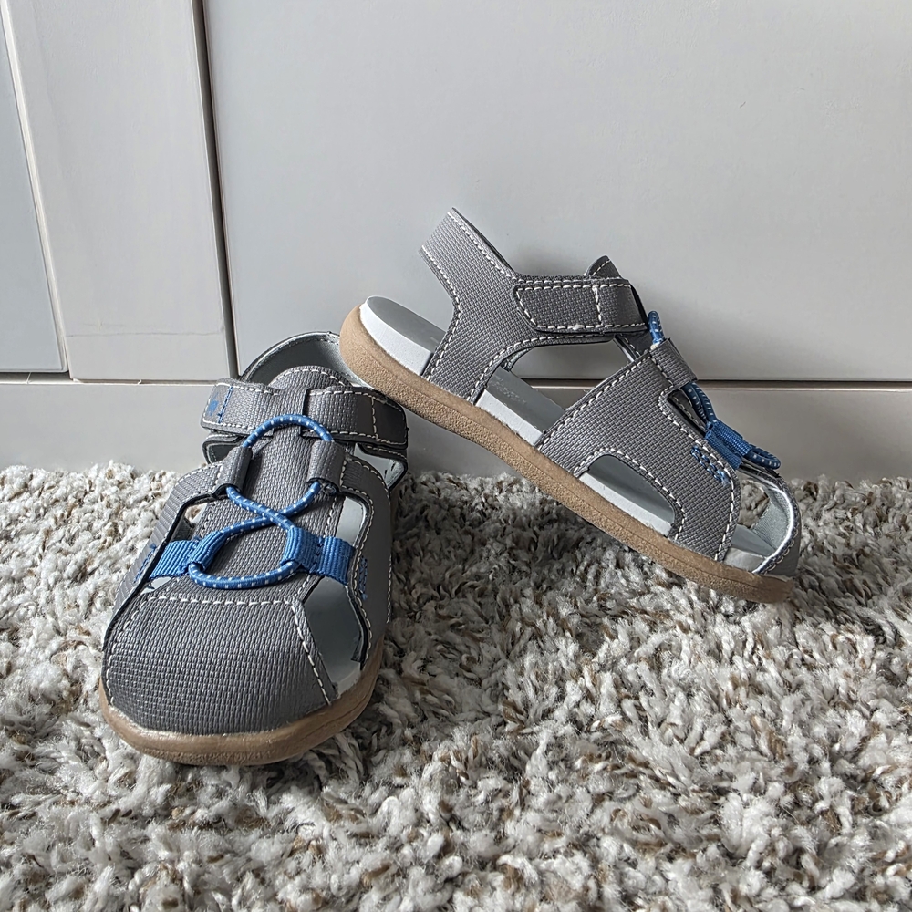 See Kai Run Gray and Blue Closed-Toe Sandals for Kids